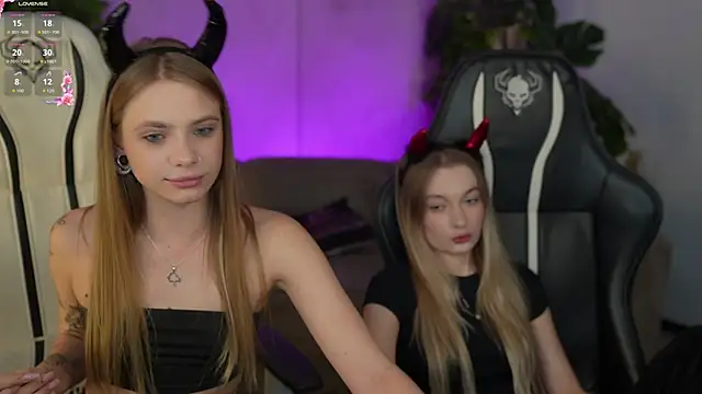 Snapshot of Ewa_Pearl chatting on 31, 10, 2025 Ewa Pearl online show from 31, 10, 2025