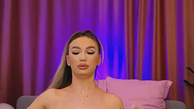 FelyJolie online show from 1, 3, 2025