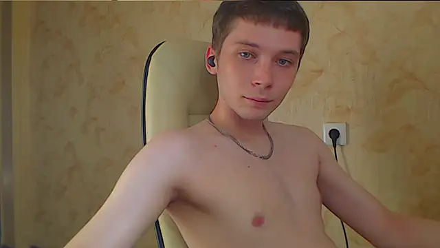 Snapshot of __sugarrebit chatting on 15, 9, 2025   sugarrebit online show from 15, 9, 2025