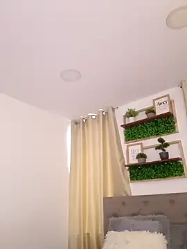 sasi luna online show from 16, 12, 2025