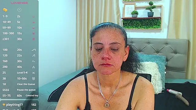 sasi luna online show from 5, 12, 2025