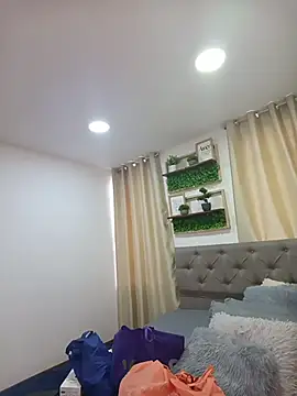 sasi luna online show from 9, 2, 2026