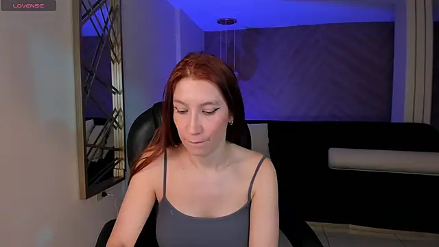 MiaFarrell  online show from 29, 11, 2025