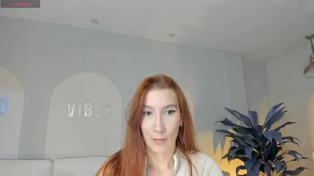 MiaFarrell  online show from 24, 2, 2026