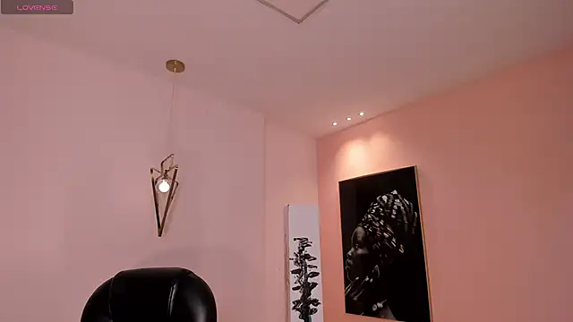 MiaFarrell  online show from 14, 11, 2025