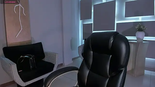 Snapshot of BellaCarteer_ chatting on 13, 10, 2025 BellaCarteer online show from 13, 10, 2025