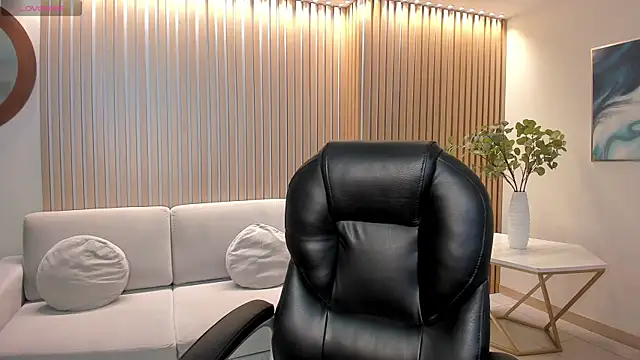 BellaCarteer  online show from 19, 4, 2026