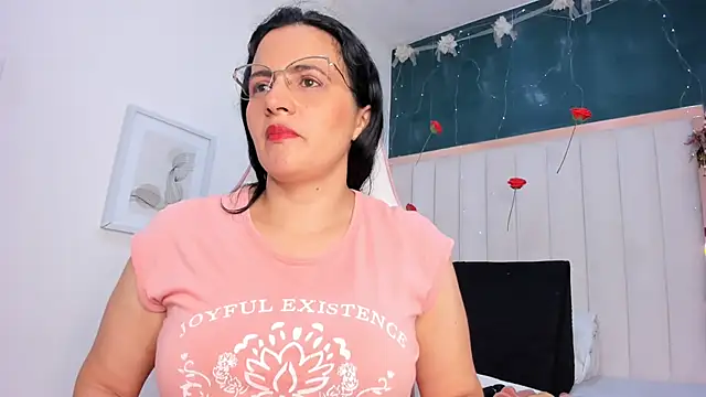 africa holmes online show from 7, 3, 2026