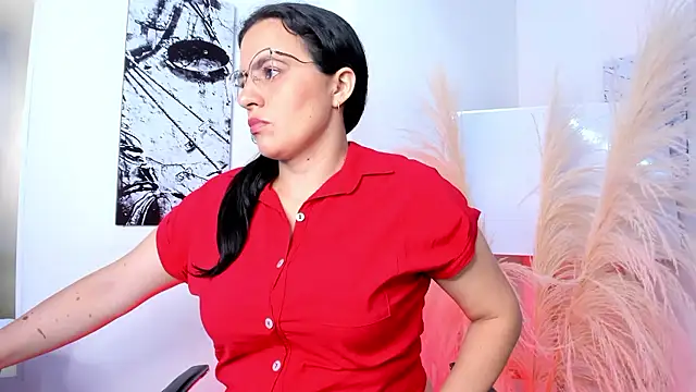 africa holmes online show from 17, 1, 2026