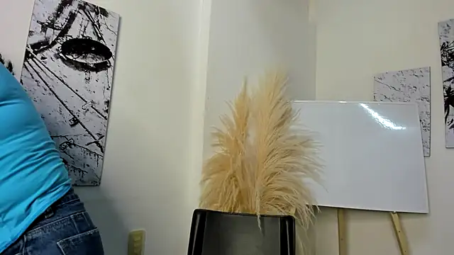 africa holmes online show from 26, 3, 2026