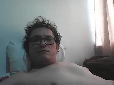 Snapshot of Bombi22 chatting on 24, 11, 2025 Bombi22 online show from 24, 11, 2025