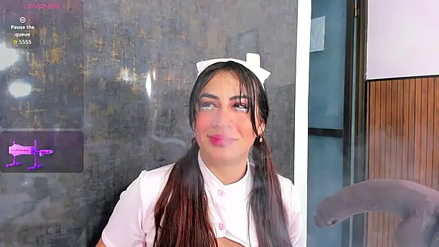 violett collins  online show from 19, 11, 2025