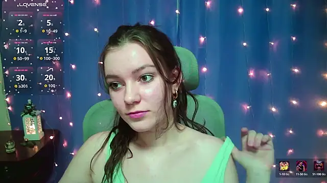 Lana  Cute  online show from 22, 12, 2025