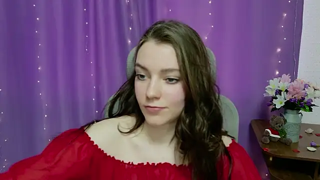 Lana  Cute  online show from 15, 4, 2026