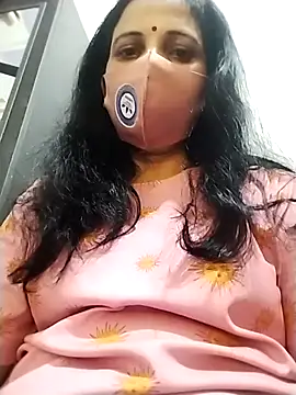 Snapshot of sexy_bhabhi69 chatting on 19, 10, 2025 sexy bhabhi69 online show from 19, 10, 2025