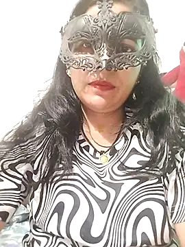 Snapshot of sexy_bhabhi69 chatting on 11, 10, 2025 sexy bhabhi69 online show from 11, 10, 2025