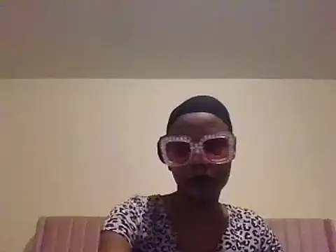 Snapshot of NastyBlackslaveGirl chatting on 4, 1, 2025 NastyBlackslaveGirl online show from 4, 1, 2025