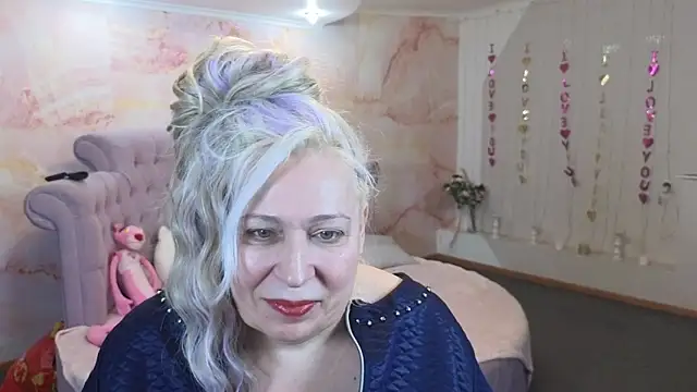 Penelope Pinky online show from 5, 2, 2026