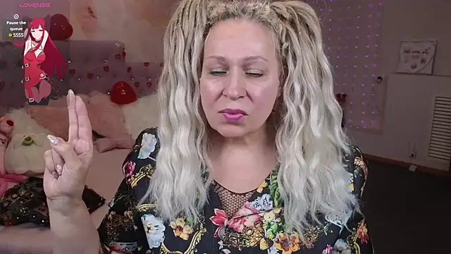 Penelope Pinky online show from 14, 2, 2025