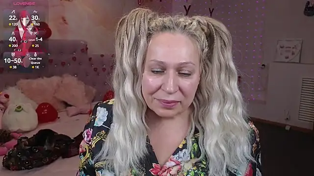 Penelope Pinky online show from 14, 2, 2025