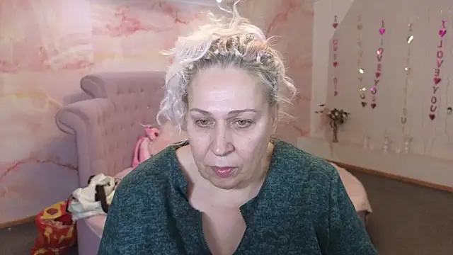 Penelope Pinky online show from 4, 11, 2025