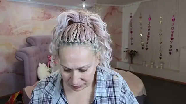 Penelope Pinky online show from 14, 10, 2025