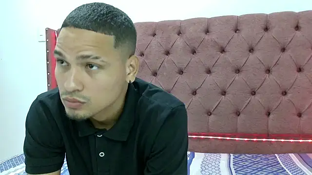 Snapshot of lau_hotfox chatting on 30, 1, 2025 lau hotfox online show from 30, 1, 2025