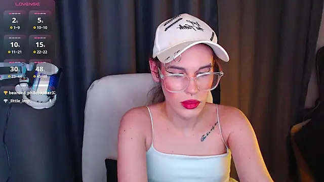 Snapshot of Cassie_Bae chatting on 11, 3, 2025 Cassie Bae online show from 11, 3, 2025