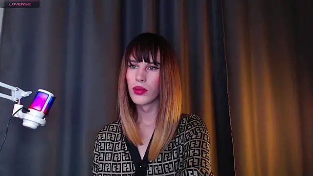 Snapshot of Cassie_Bae chatting on 14, 3, 2025 Cassie Bae online show from 14, 3, 2025