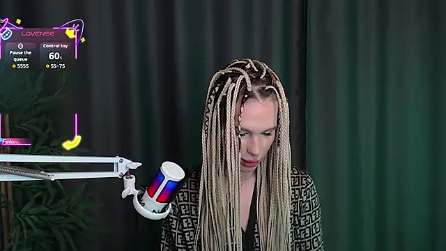 Cassie Bae online show from 16, 12, 2025