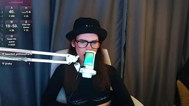 Snapshot of Cassie_Bae chatting on 5, 3, 2025 Cassie Bae online show from 5, 3, 2025