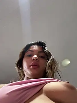 Snapshot of Nicollygriu chatting on 3, 6, 2026 Nicollygriu online show from 3, 6, 2026
