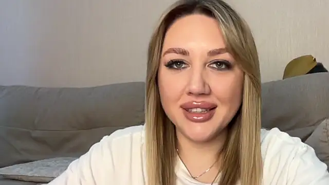 Snapshot of VickyLove047 chatting on 13, 6, 2026 VickyLove047 online show from 13, 6, 2026