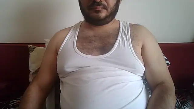 UrfavSlaveBitch online show from 15, 5, 2026