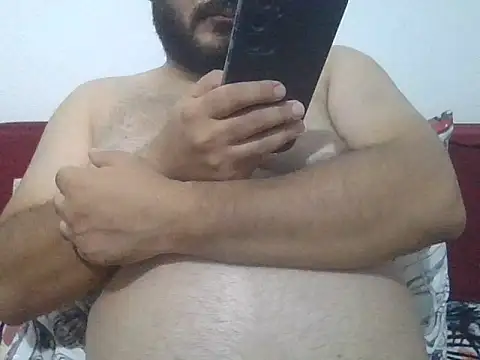 UrfavSlaveBitch online show from 30, 6, 2026