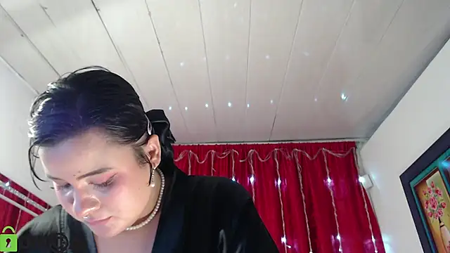 CassandraBaby  online show from 8, 3, 2025