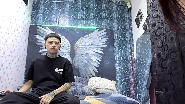 exotic hot couple online show from 29, 3, 2026