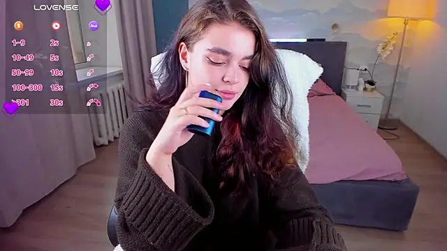 AmeliHalls online show from 11, 10, 2025