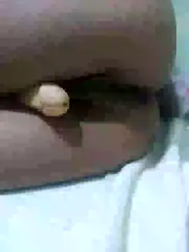 Alicesantos45 online show from 18, 12, 2024