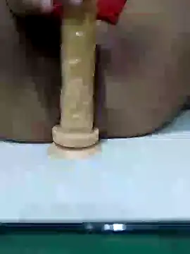 Alicesantos45 online show from 28, 12, 2024