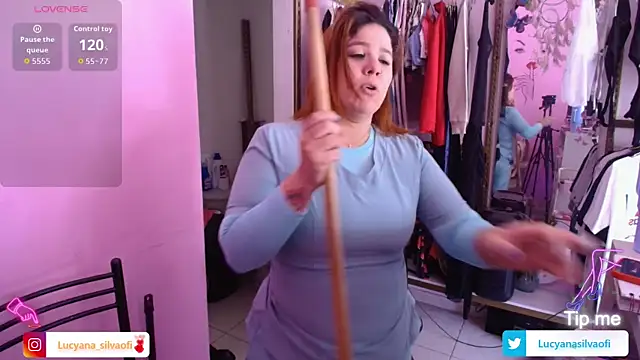 LucyanaSilva online show from 17, 2, 2026