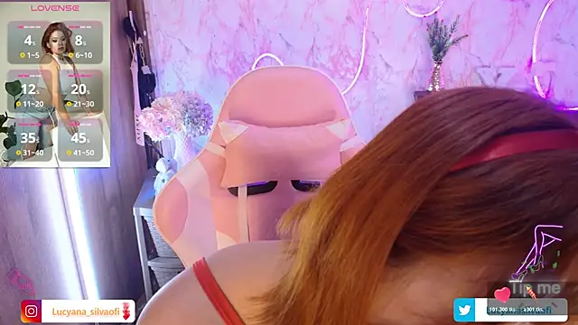 Snapshot of LucyanaSilva chatting on 10, 11, 2025 LucyanaSilva online show from 10, 11, 2025