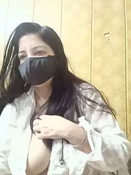 Snapshot of hornycoupleJandS chatting on 9, 7, 2026 hornycoupleJandS online show from 9, 7, 2026