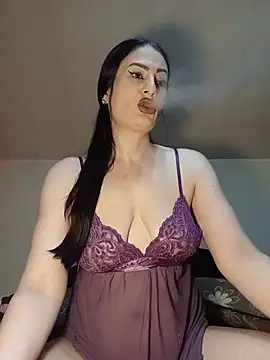 Snapshot of EveeRose chatting on 2, 6, 2026 EveeRose online show from 2, 6, 2026
