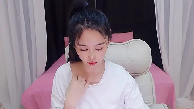 CN-Babycat online show from 12, 11, 2025