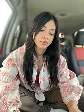 JulliaVegas online show from 18, 6, 2026