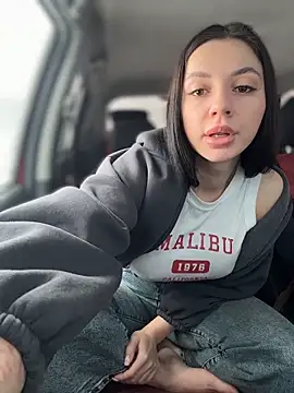 JulliaVegas online show from 3, 3, 2026