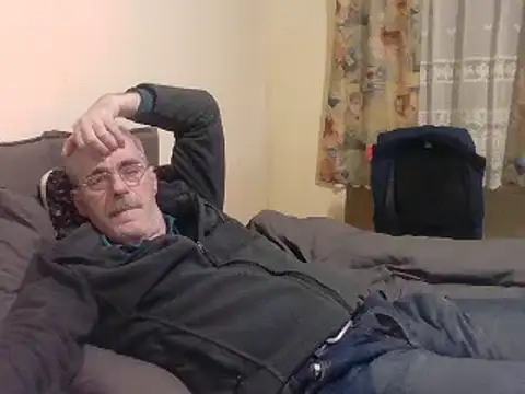 Snapshot of farock chatting on 8, 1, 2025 farock online show from 8, 1, 2025