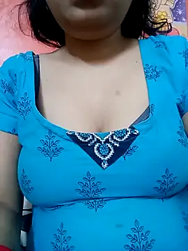 Snapshot of sunita-doll chatting on 14, 10, 2025 sunita-doll online show from 14, 10, 2025
