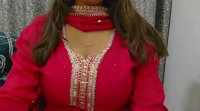 Snapshot of chavi_12 chatting on 19, 2, 2025 chavi 12 online show from 19, 2, 2025